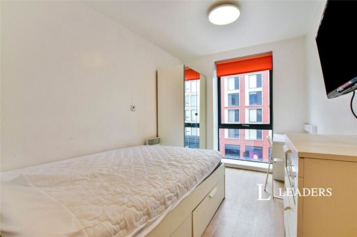 1 Bedroom House To Rent In Chapel Street, Salford, Greater Manchester, M3