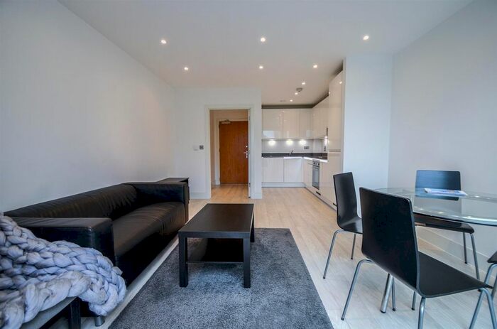 1 Bedroom Flat To Rent In Abbotsford Court, Lakeside Drive, NW10