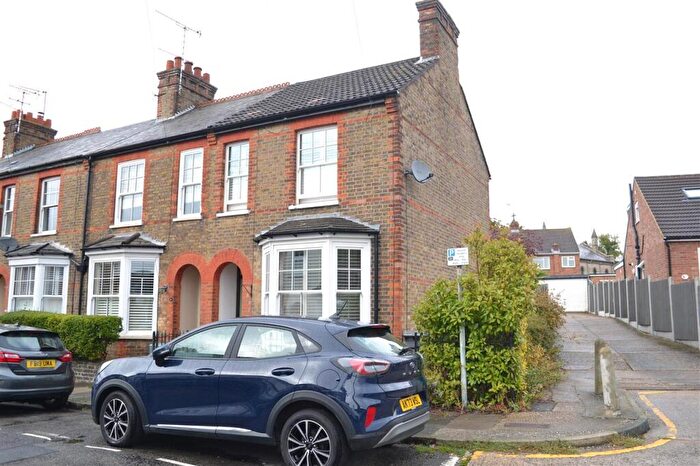 3 Bedroom House For Sale In Weight Road, Chelmsford, CM2