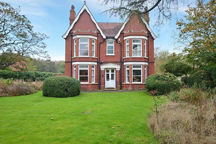 4 Bedroom Detached House For Sale In High Street, Walcott, LN4