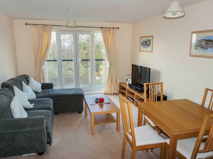 2 Bedroom Flat To Rent In Onyx Crescent Thurmaston, Leicester, LE4