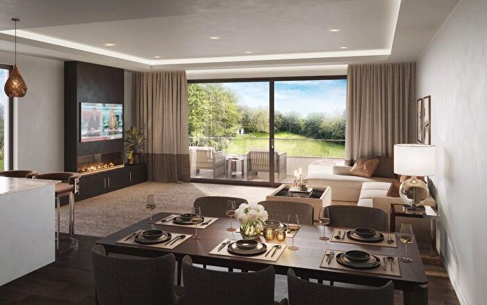 3 Bedroom Flat For Sale In Ring Road, Shadwell, Leeds, LS17