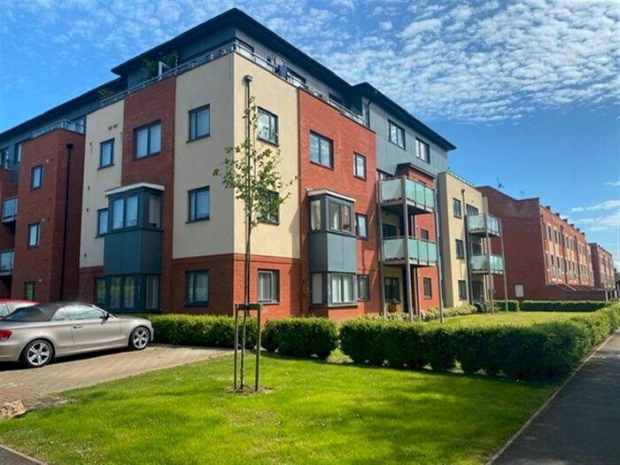 2 Bedroom Flat To Rent In Provis Wharf, Aylesbury, HP20