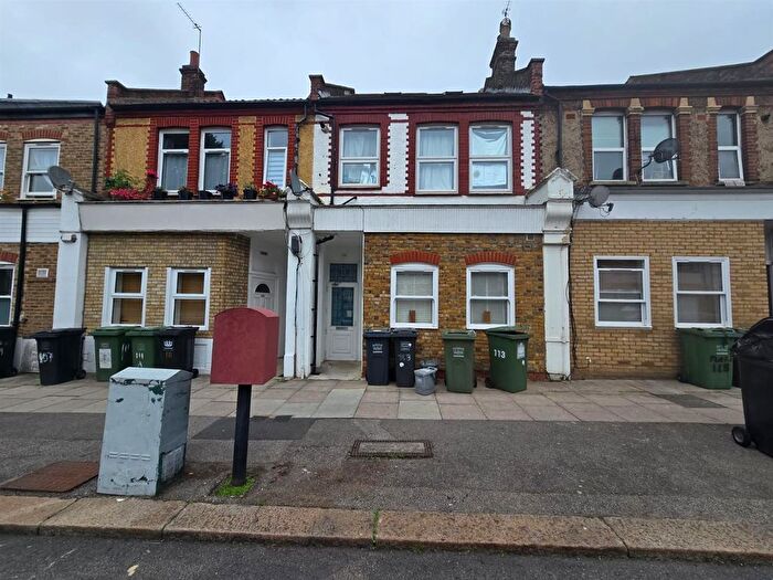 1 Bedroom Flat To Rent In Springbank Road, Hither Green, London, SE13