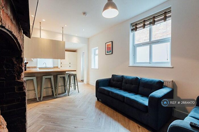 5 Bedroom Terraced House To Rent In Vermont Street, Hull, HU5