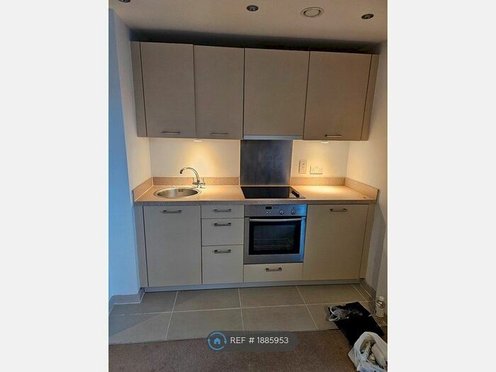 Studio To Rent In Meadowside Quay Walk, Glasgow, G11