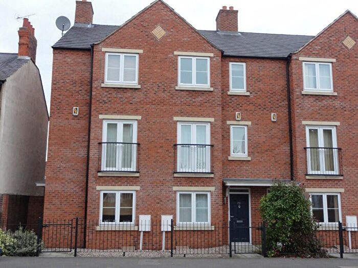 4 Bedroom Terraced House To Rent In Abington Avenue, Abington, Northampton, NN1