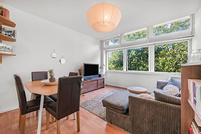2 Bedroom Flat For Sale In Metro Central Heights, Newington Causeway, SE1