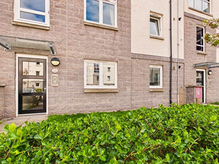 2 Bedroom Flat For Sale In Froghall Terrace, Aberdeen, AB24