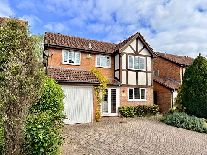 4 Bedroom Detached House For Sale In Townsend Drive, Sutton Coldfield, B76