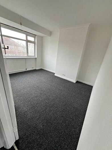 4 Bedroom Terraced House To Rent In Meadow Road, Feltham, TW13