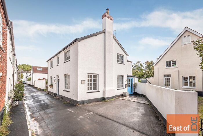 3 Bedroom Semi Detached House For Sale In White Street, Topsham, Exeter, EX3