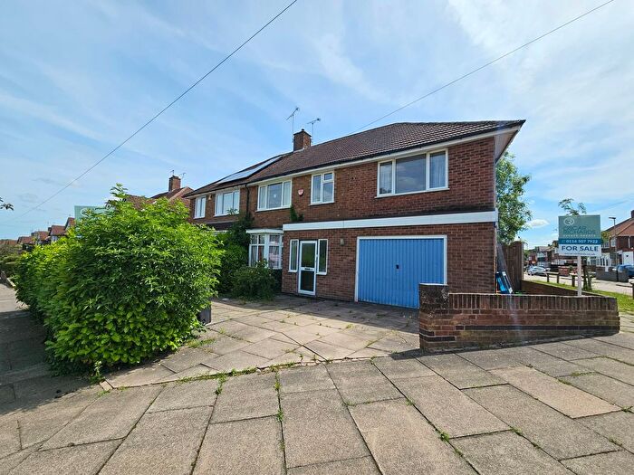4 Bedroom Semi-Detached House For Sale In Downing Drive, Leicester, LE5