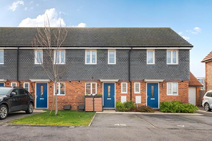 2 Bedroom Terraced House For Sale In Cottongrass Road, Didcot, OX11