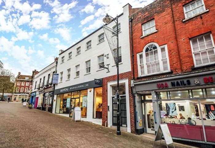 2 Bedroom Flat To Rent In Church Street, Basingstoke, RG21