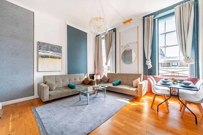 2 Bedroom Flat To Rent In Westbourne Terrace, Paddington, London, W2