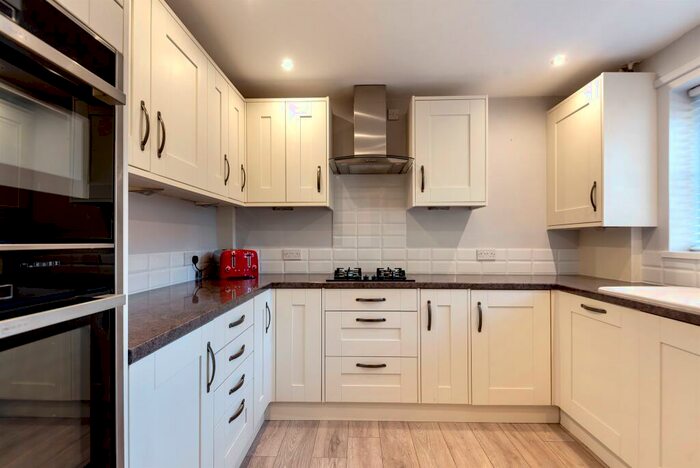 3 Bedroom Semi-Detached House To Rent In The Tressel, Maidenhead, SL6