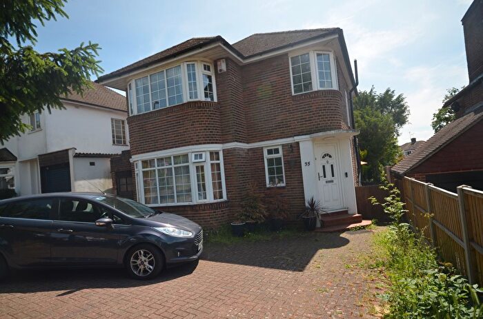 3 Bedroom Detached House To Rent In Mitchley Hill, Croydon, CR2