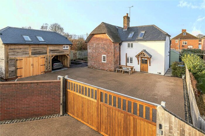 4 Bedroom Detached House For Sale In High Street, Burbage, Marlborough, Wiltshire, SN8