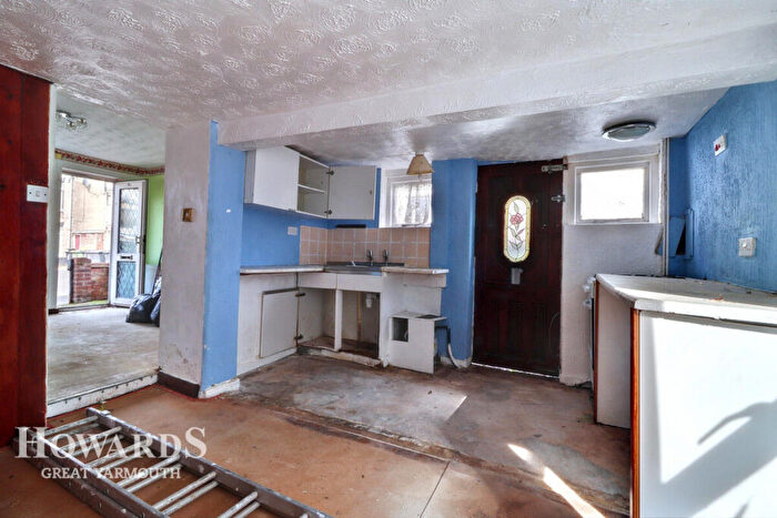 2 Bedroom End Of Terrace House For Sale In Kent Square, Great Yarmouth, NR30