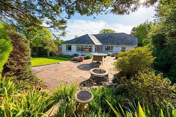 4 Bedroom Detached Bungalow For Sale In Swanpool, Falmouth, TR11