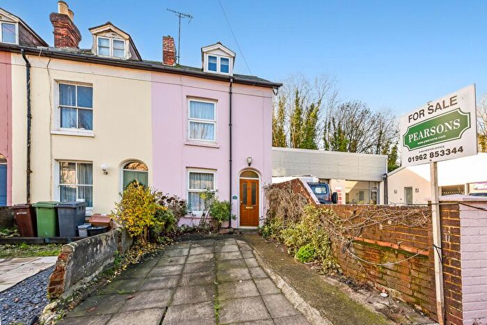 3 Bedroom End Of Terrace House For Sale In Bar End Road, Winchester, SO23