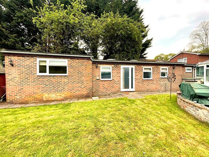 1 Bedroom Flat To Rent In Valebridge Road, Burgess Hill, RH15