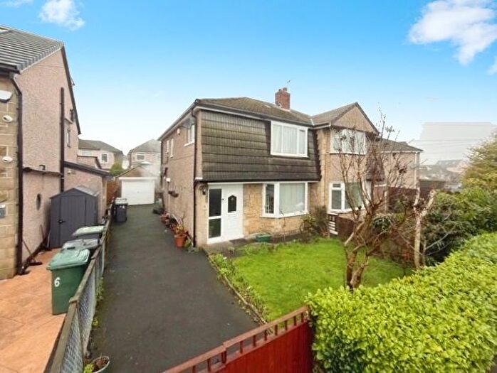 3 Bedroom Semi-Detached House For Sale In Woodside View, Cottingley, Bingley, BD16