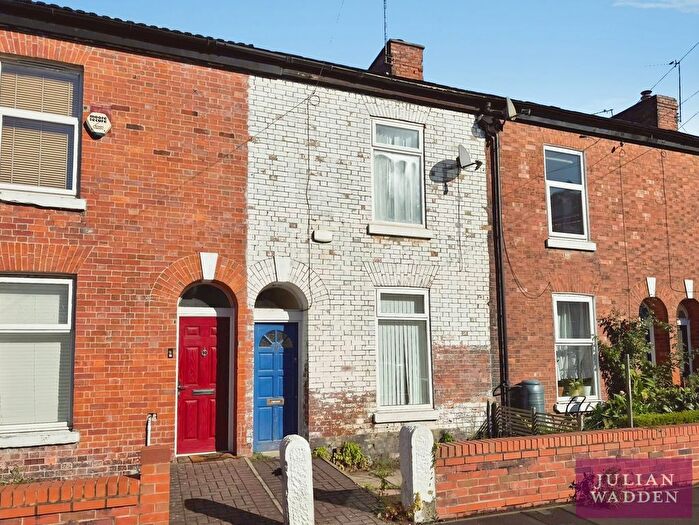 2 Bedroom Terraced House For Sale In Ellesmere Terrace, Ladybarn, Manchester, M14