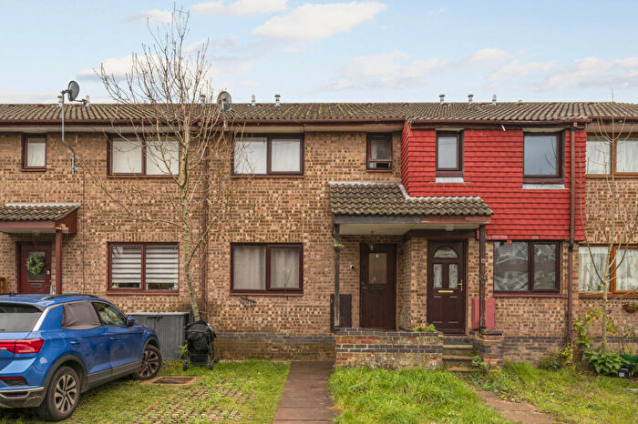 2 Bedroom Terraced House For Sale In Vale Road South, Surbiton, KT6