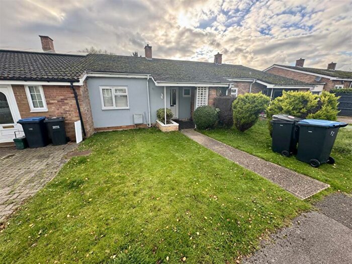 3 Bedroom House To Rent In Collins Meadow, Harlow, CM19