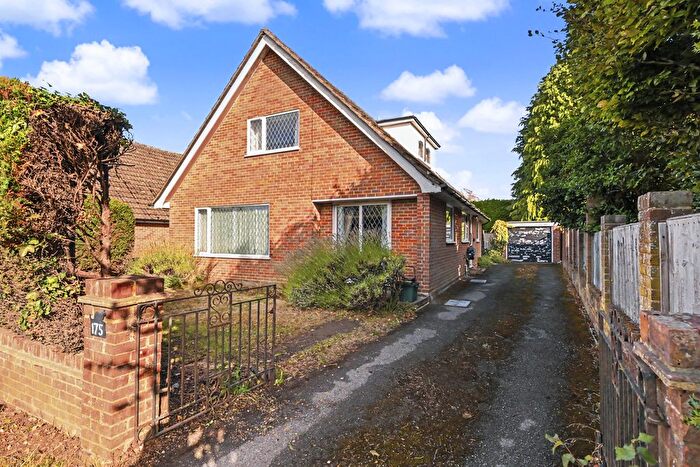 3 Bedroom Bungalow For Sale In Botley Road, Chesham, HP5
