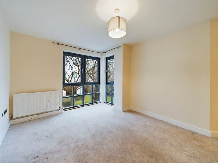 2 Bedroom Flat To Rent In Imperial Court, Imperial Lane, Cheltenham, Gloucestershire, GL50