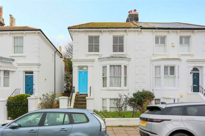 Studio To Rent In Osborne Villas, Hove, BN3
