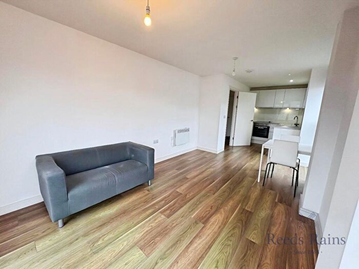 1 Bedroom Apartment To Rent In Slater Place, Liverpool, Merseyside, L1