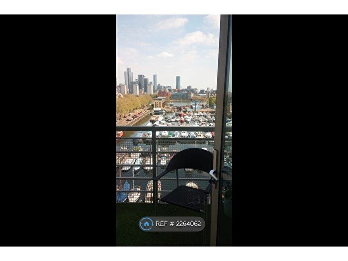 2 Bedroom Flat To Rent In Baltic Quay, London, SE16