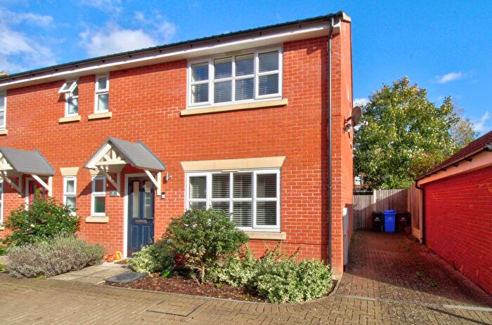 3 Bedroom Semi Detached House For Sale In Nursery Gardens, Ipswich, IP4