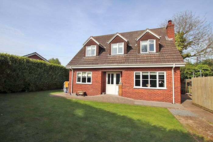 4 Bedroom Detached House For Sale In Bartongate, Louth, LN11