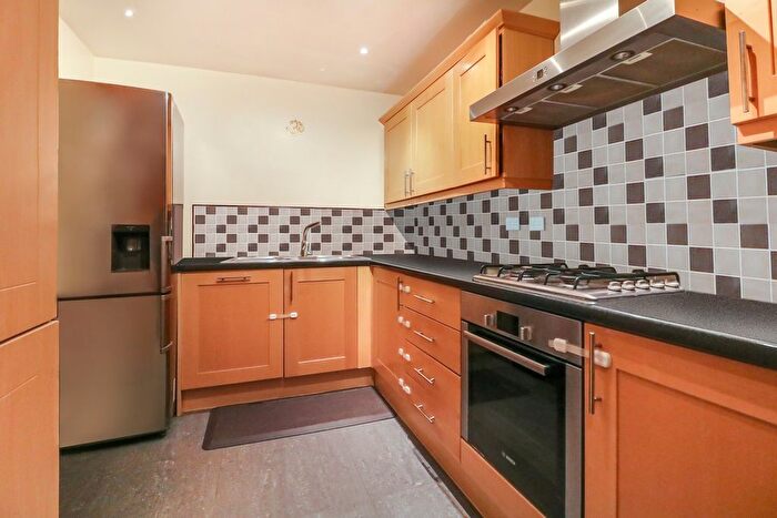 4 Bedroom Town House To Rent In Clay Lane, Harrow, HA3