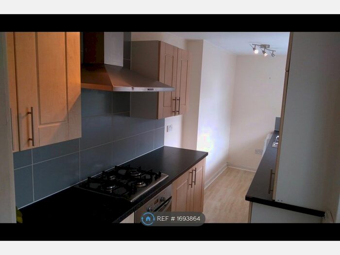 2 Bedroom Terraced House To Rent In Emerson Street, Salford, M5