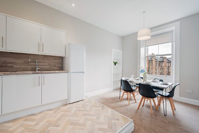 4 Bedroom Flat To Rent In Warrender Park Road, Edinburgh, EH9