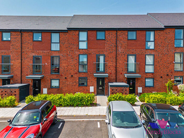 4 Bedroom Terraced House For Sale In Victoria Road, Southampton, SO19