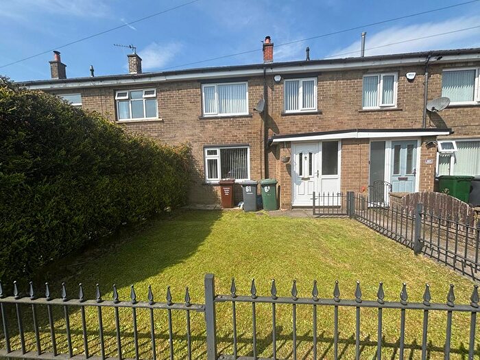 3 Bedroom Terraced House For Sale In Hillcrest Drive, Queensbury, Bradford, BD13