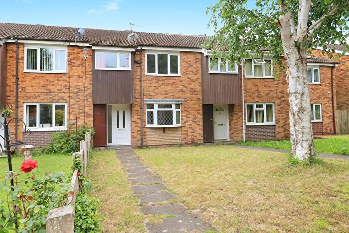 3 Bedroom Terraced House For Sale In Cosgrove Walk, Wolverhampton, West Midlands, WV8