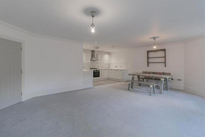 2 Bedroom Apartment To Rent In The Park, Cheltenham, GL50