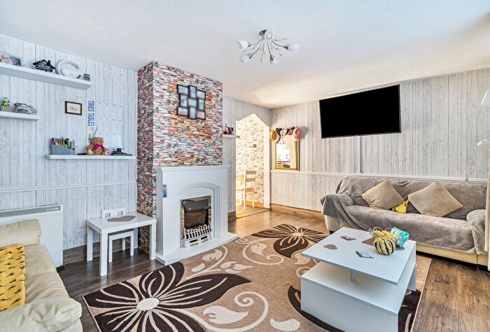 2 Bedroom End Of Terrace House For Sale In Windsor Drive, Yate, Bristol, Gloucestershire, BS37