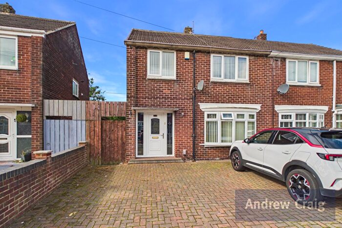 3 Bedroom Semi-detached House For Sale In Rembrandt Avenue, South Shields, NE34