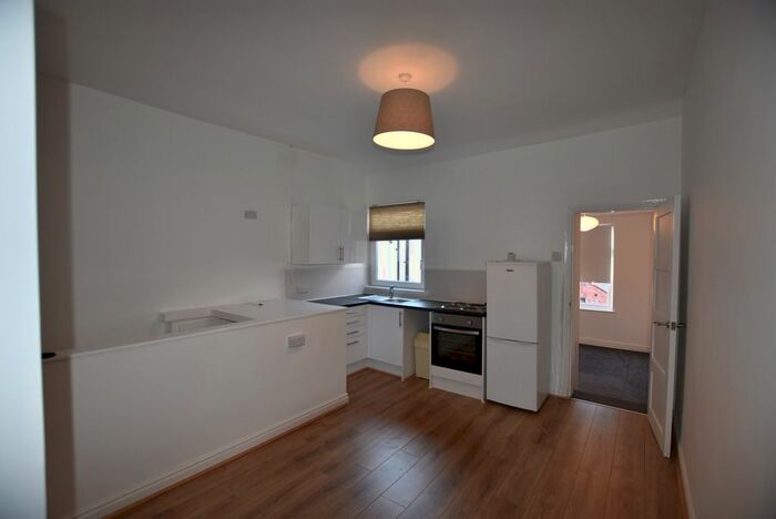 2 Bedroom Flat To Rent In Lower Bents Lane, Bredbury, Stockport, SK6