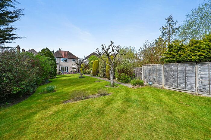 5 Bedroom Detached House For Sale In High Road, Harrow Weald, Harrow, HA3