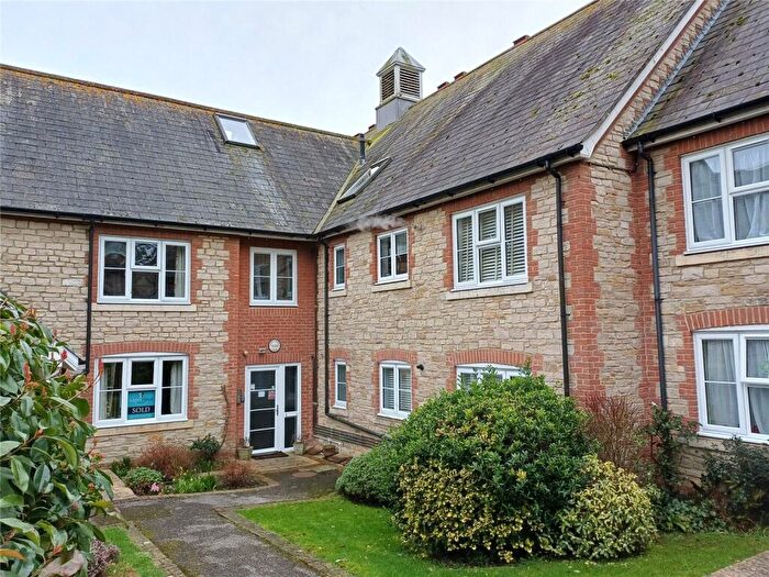 2 Bedroom Apartment For Sale In St James Park, Bradpole, Bridport, Dorset, DT6